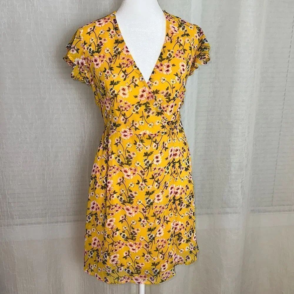 Harper Heritage XS Yellow Gold Floral Wrap Ruffle Short Sleeve A-Line Dress